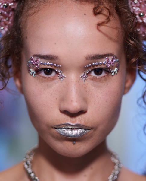 2026 Makeup trends scifi metallic lipstick  Chopova Lowena